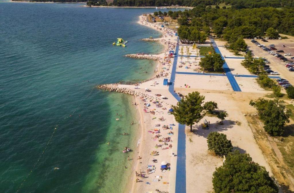 Eden Apartman Póla Kültér fotó
