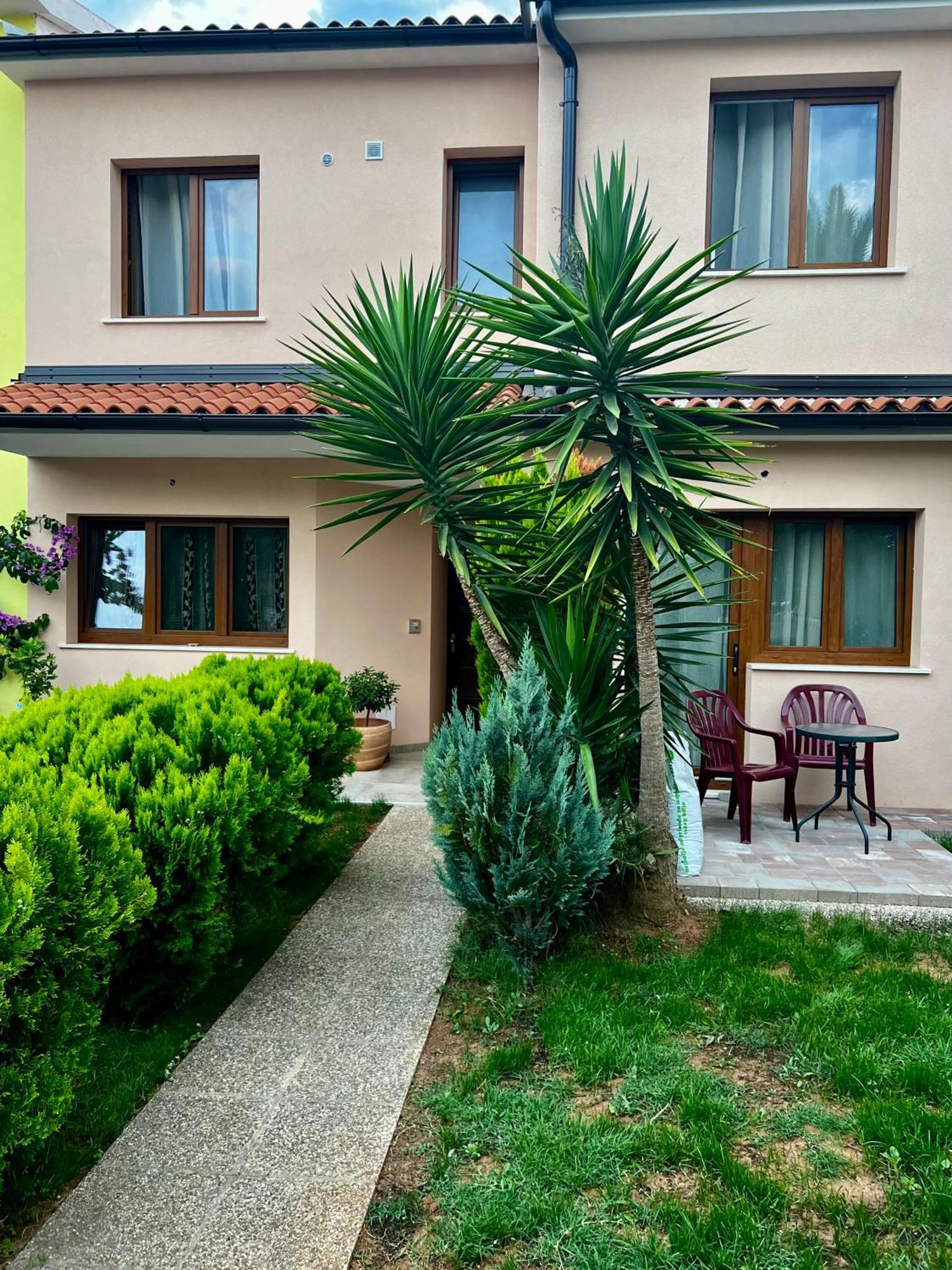 Eden Apartman Póla Kültér fotó